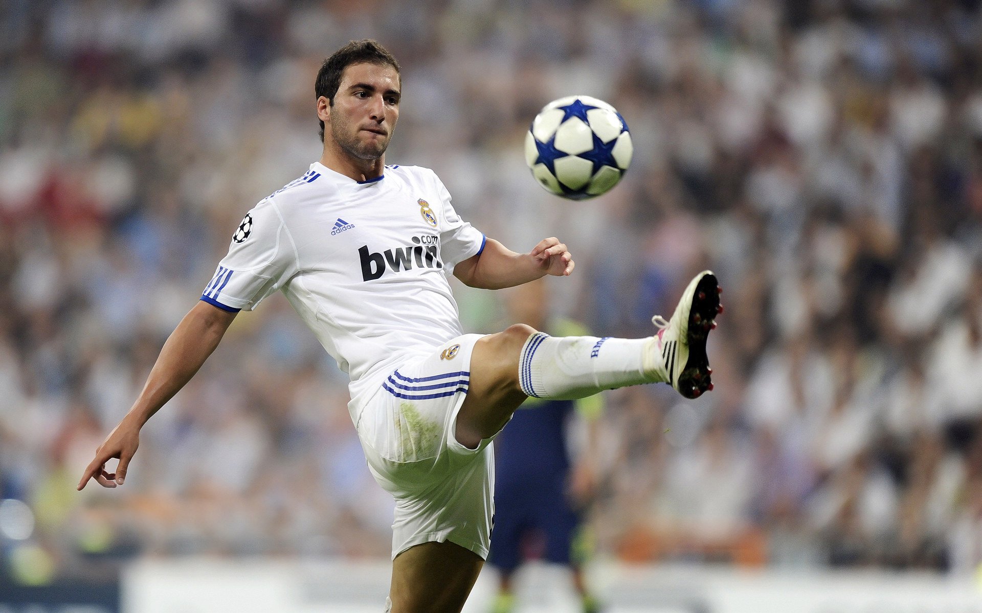 朱婷与外援配合默契逐渐形成默契，朱婷当外援